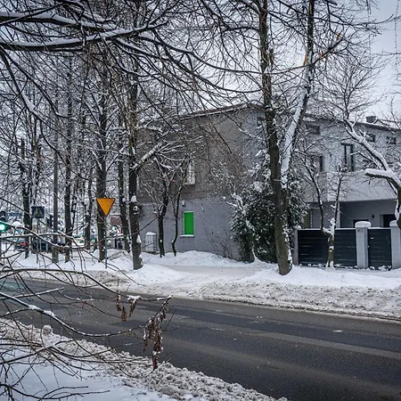 Spora Chata Nowy Targ Exterior photo