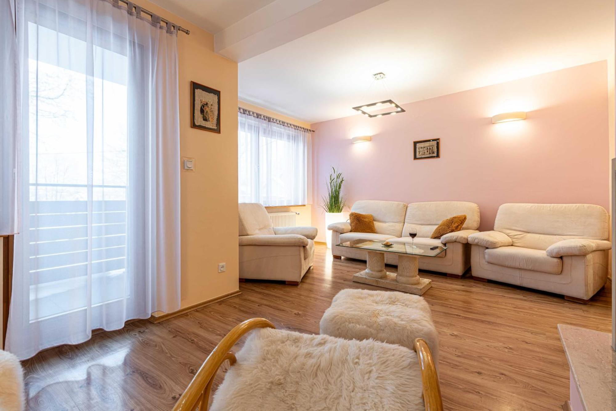 Spora Apartment